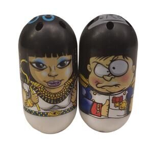 Vintage Mighty Beanz Cleopatra Bea 148 and Napoleon Bean 183 Year 2010